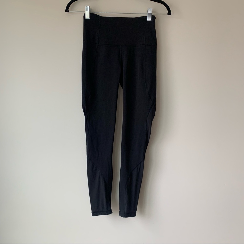 lululemon athletica High-Rise 25” Tight Leggings Size 4